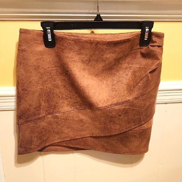 Free People Brown Faux Suede Wrap Mini Skirt Size 6 - Picture 1 of 8